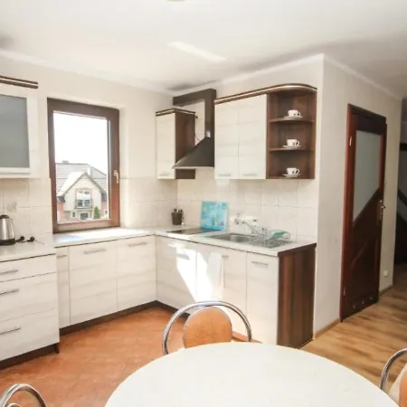 Wielorybek Junior 3*