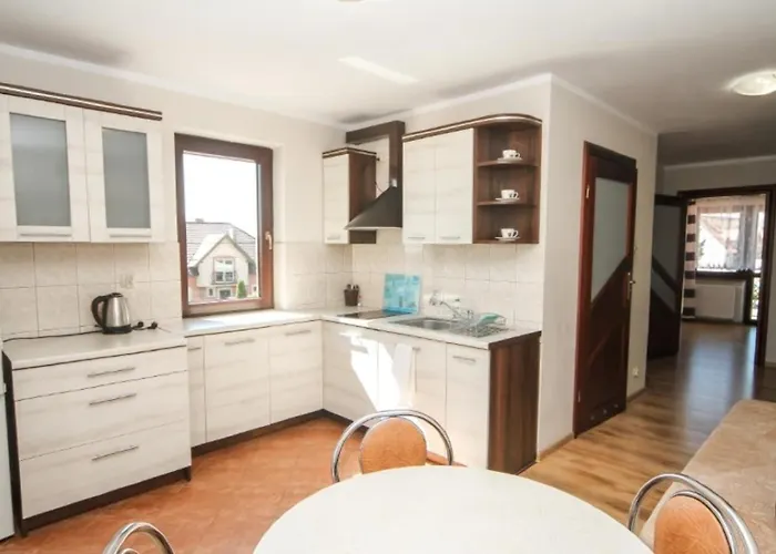 Wielorybek Junior 3*